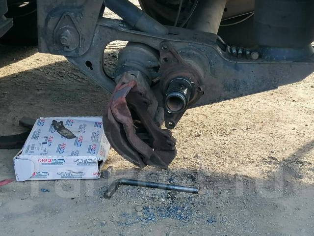 Выездной шиномонтаж на колёсах, ремонт шины с выездом, заменит запаску ...