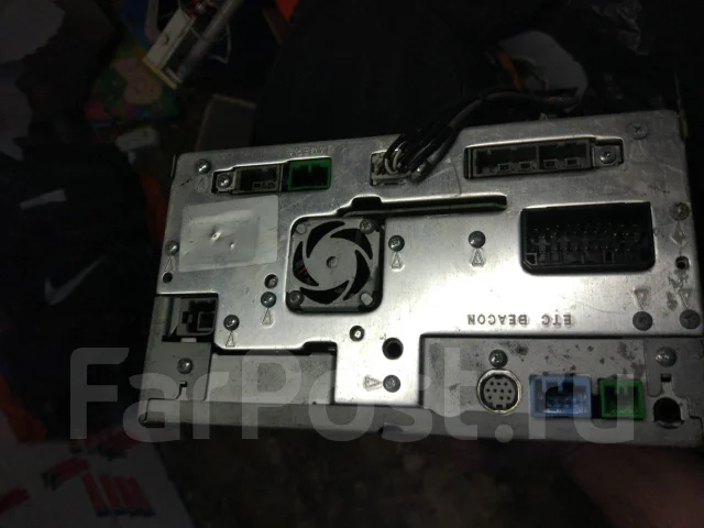 Clarion MAX860HD ����