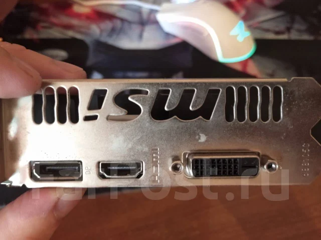 GeForce GTX 1050 ����
