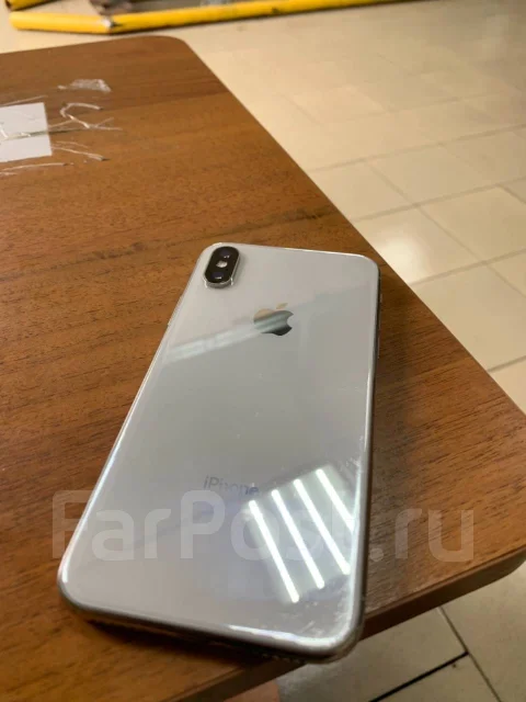 Apple iPhone X. �/�, �����, 3G, 4G LTE, NFC ����