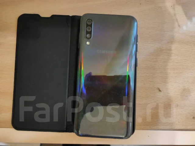 Samsung Galaxy A50. �/�, ������, 4G LTE, NFC ����