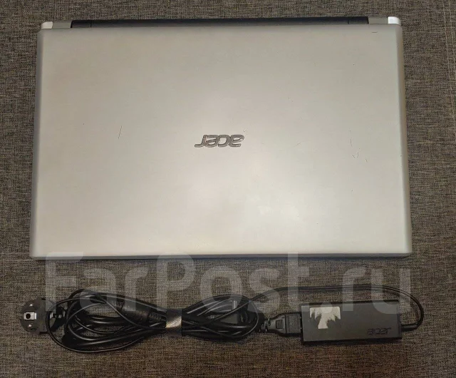 Acer Aspire V5-531. 15.6", 1,8����, ��� 4 ��, ���� 256���, WiFi: 1, Bluetooth: 1, ����������� �� 3��. ����