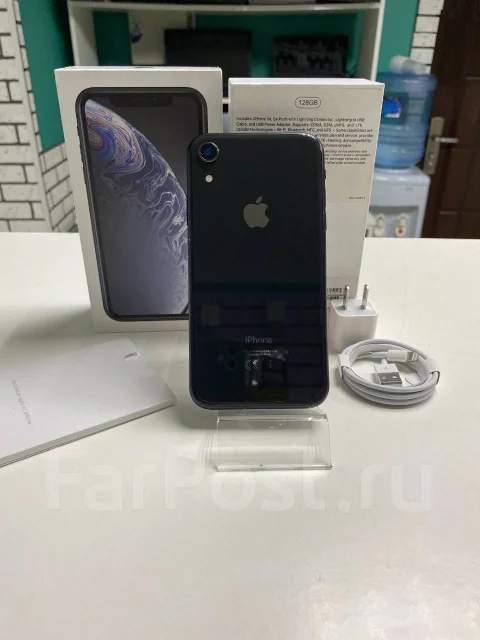 Apple iPhone Xr. �/�, ������, 4G LTE, NFC ����