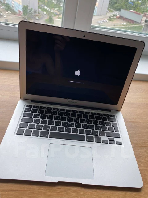 Apple MacBook Air 13 2017 Mid. 13.3", 1,8����, ��� 8 ��, WiFi: 1, Bluetooth: 1, ����������� �� 8��. ����
