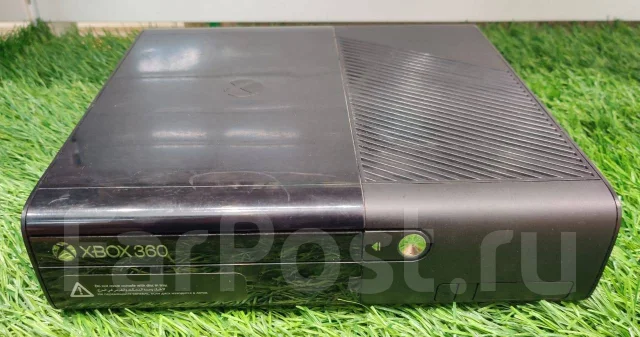 Microsoft Xbox 360 E ����