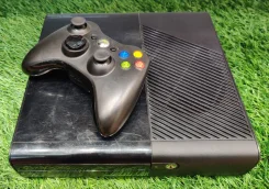 Microsoft Xbox 360 E ����