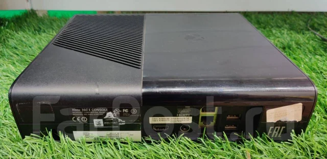 Microsoft Xbox 360 E ����