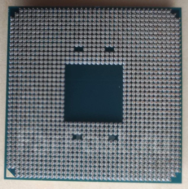 AMD Ryzen 5 3500X ����