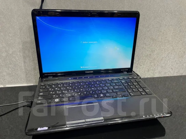 Toshiba Satellite A660. 16", 2,4����, ��� 4 ��, ���� 120���, WiFi: 1, Bluetooth: 1 ����