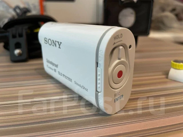 Sony HDR-AS100V Kit. 10 - 14.9 ��, � ���������� ����