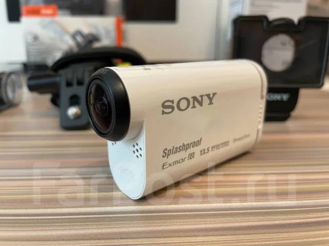 Sony HDR-AS100V Kit. 10 - 14.9 ��, � ���������� ����