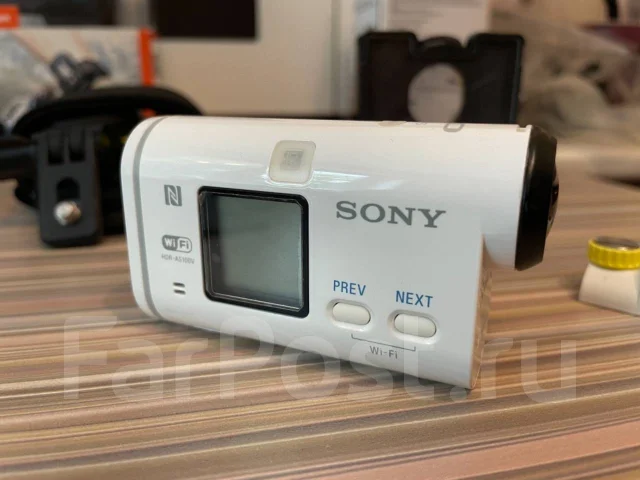 Sony HDR-AS100V Kit. 10 - 14.9 ��, � ���������� ����