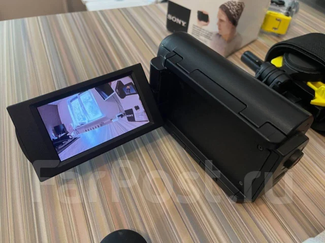 Sony HDR-AS100V Kit. 10 - 14.9 ��, � ���������� ����