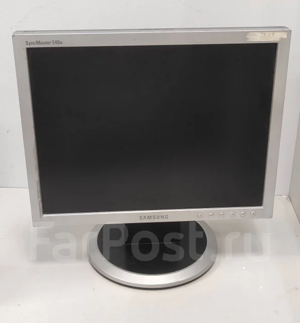 Samsung. 15" ����