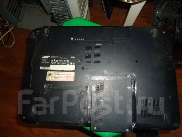 Samsung R540. 15", WiFi: 1, Bluetooth: 1 ����