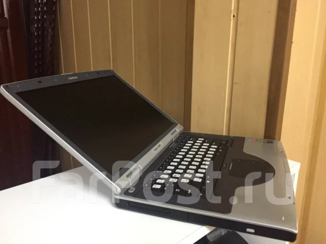 HP Compaq. 15.6", 1,5����, ��� 768 ��, ���� 100���, WiFi: 1 ����