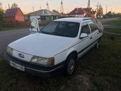 Ford Taurus ����