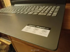 Lenovo IdeaPad 330-15IKB. 15.6", 2,3����, ��� 4 ��, ���� 500���, WiFi, Bluetooth, ����������� �� 5��. ����