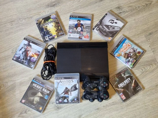 Sony PlayStation 3 Super Slim ����