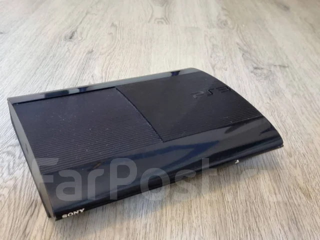 Sony PlayStation 3 Super Slim ����