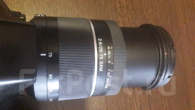 Sony Alpha SLT-A77 ����