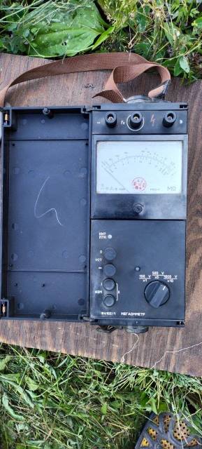 Мегаомметр ф4102/1 - Инструменты и строительное оборудование в Артеме