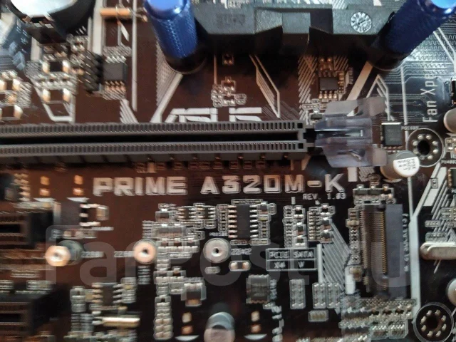 AMD A320M ����
