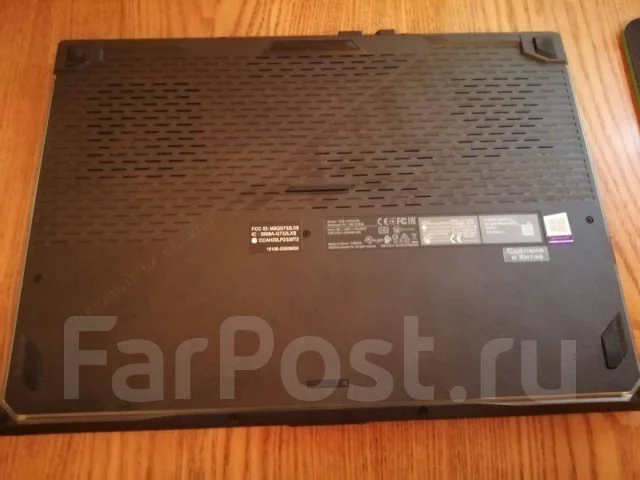 Asus ROG Strix Scar. 17.3", 2,4����, ��� 32 ��, ���� 2 000���, WiFi: 1, Bluetooth: 1, ����������� �� 6��. ����