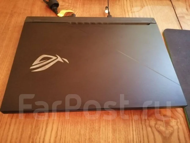 Asus ROG Strix Scar. 17.3", 2,4����, ��� 32 ��, ���� 2 000���, WiFi: 1, Bluetooth: 1, ����������� �� 6��. ����
