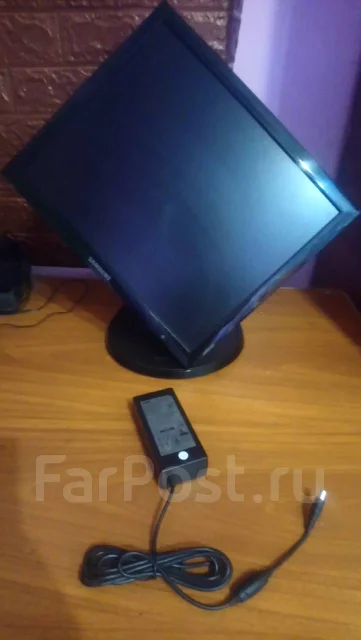 Samsung. 17" ����