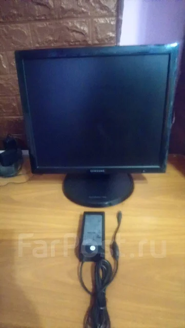 Samsung. 17" ����