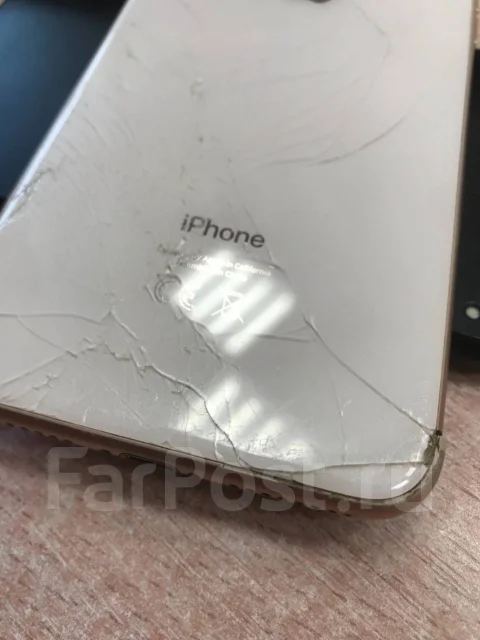 Apple iPhone 8 Plus. �/�, �������, 4G LTE, ����������, NFC ����