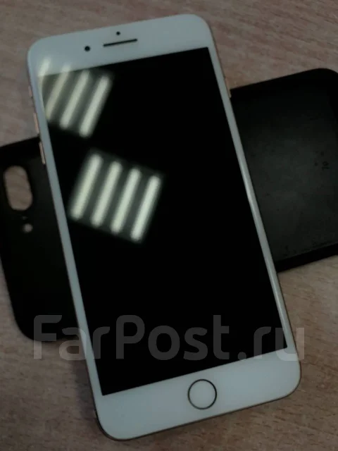Apple iPhone 8 Plus. �/�, �������, 4G LTE, ����������, NFC ����