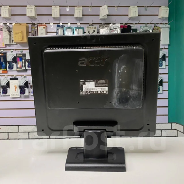Acer. 19" ����