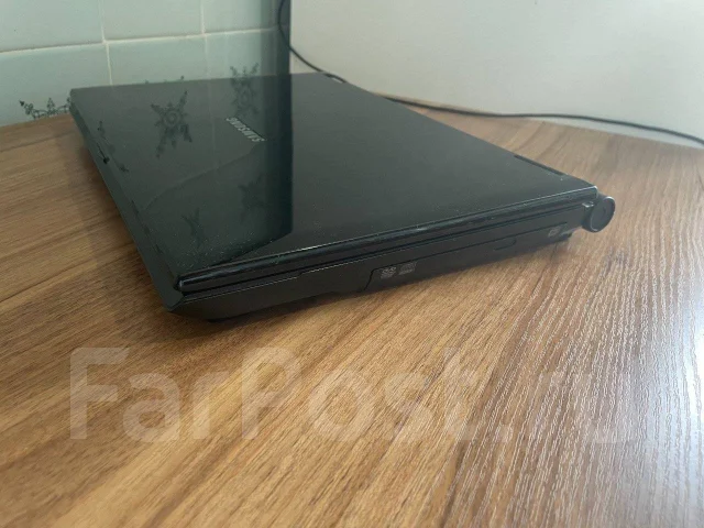 Samsung R20 Plus. 14.1", 1,5����, ��� 1024 ��, ���� 100���, WiFi: 1, Bluetooth: 1, ����������� �� 1��. ����