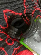 Razer Nari Essential ����