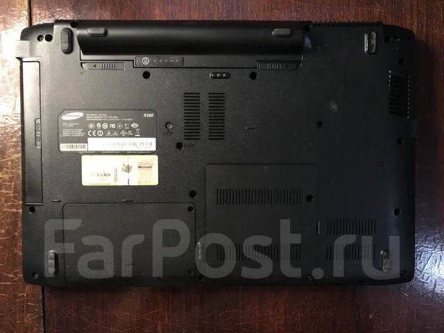 Samsung R580. 15.6", 2 130����, ��� 3072 ��, WiFi: 1, Bluetooth: 1 ����