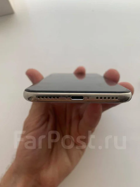 Apple iPhone X. �/�, �����, 4G LTE, NFC ����