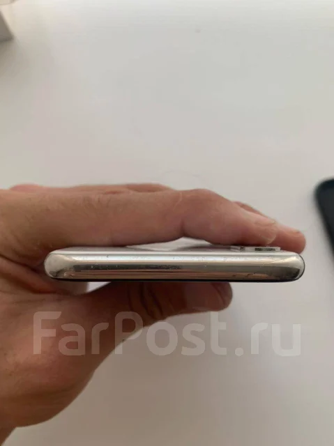Apple iPhone X. �/�, �����, 4G LTE, NFC ����
