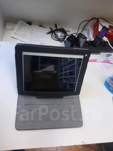 DNS AirTab M975w ����