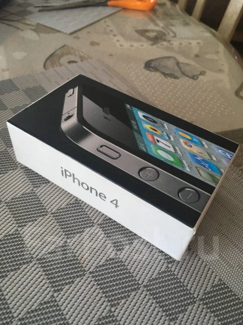 Apple iPhone 4. �/�, ������, 3G, 4G LTE ����