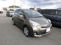 Toyota Ractis. �������, ��������, 1.3 (99��.�.), ������, 60����. ��, �/�. ��� ����� �� ������������ ����
