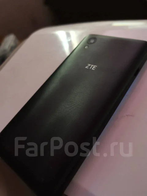 ZTE Blade L8. �/� ����