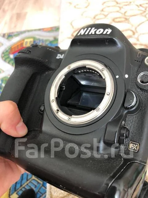 Nikon D4 Body ����