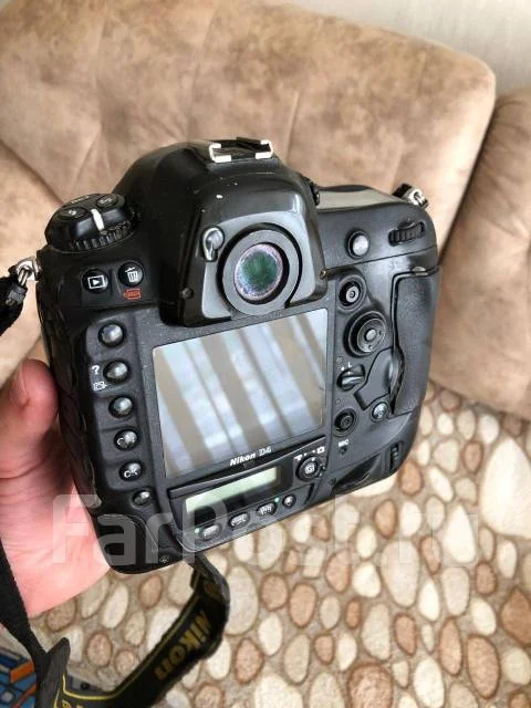 Nikon D4 Body ����