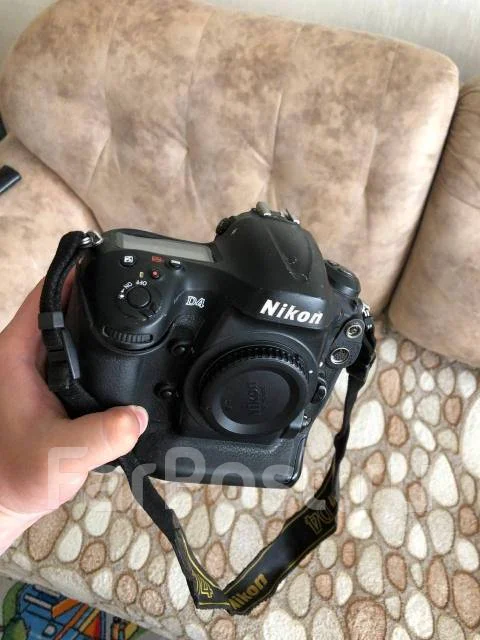 Nikon D4 Body ����