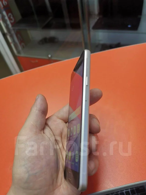 Samsung Galaxy A3 2016. �/� ����