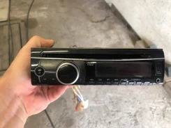 Clarion CZ202 ����