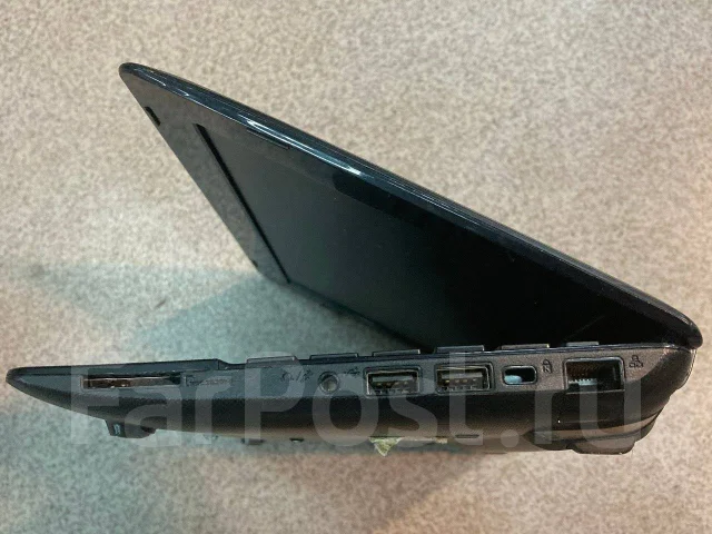 Asus Eee PC 1011CX. 10", 1,6����, ��� 2048 ��, ���� 250���, WiFi: 1, ����������� �� 2��. ����