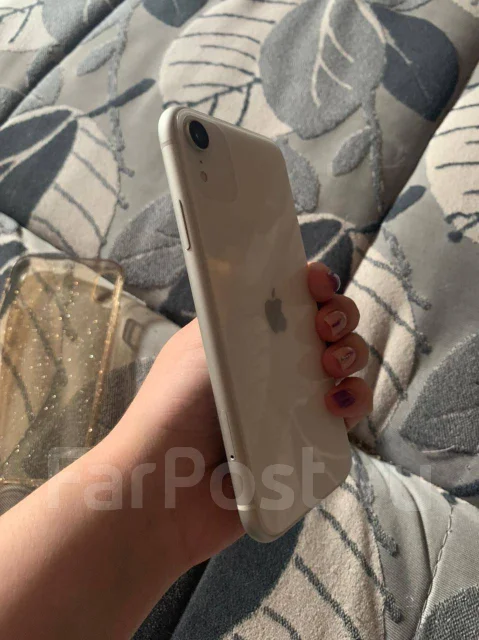 Apple iPhone Xr. �/�, �����, 4G LTE, NFC ����